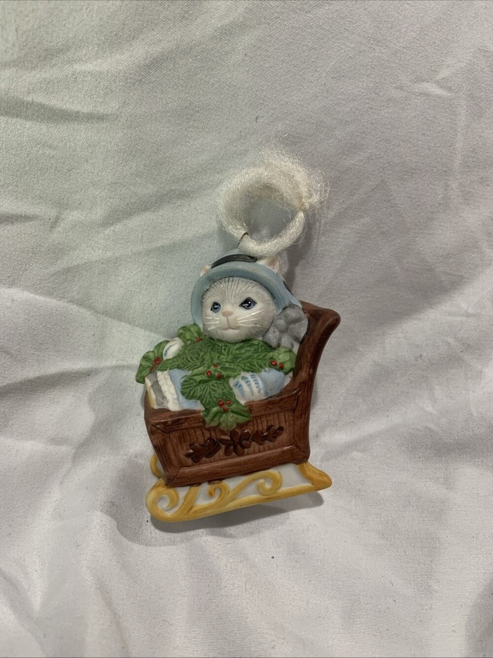 Schmid Kitty Cucumber Vintage Christmas Ornament 1985 Kitty In A Sleigh
